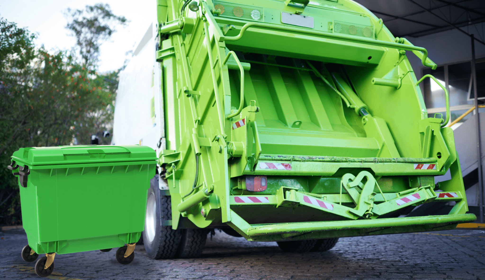 Professional Garbage Removal Services in Qatar | Bin Lift