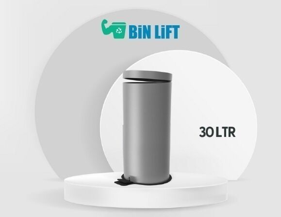 سلة مهملات ستانلس ستيل مقاومة للصدأ مع غطاء ودواسة (30 لتر، فضي)